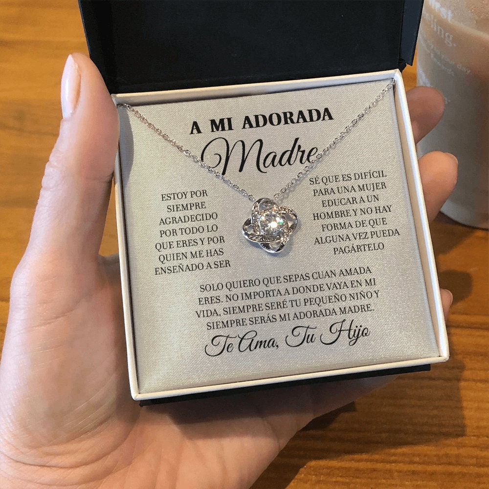 A Mi Adorada Madre Collar